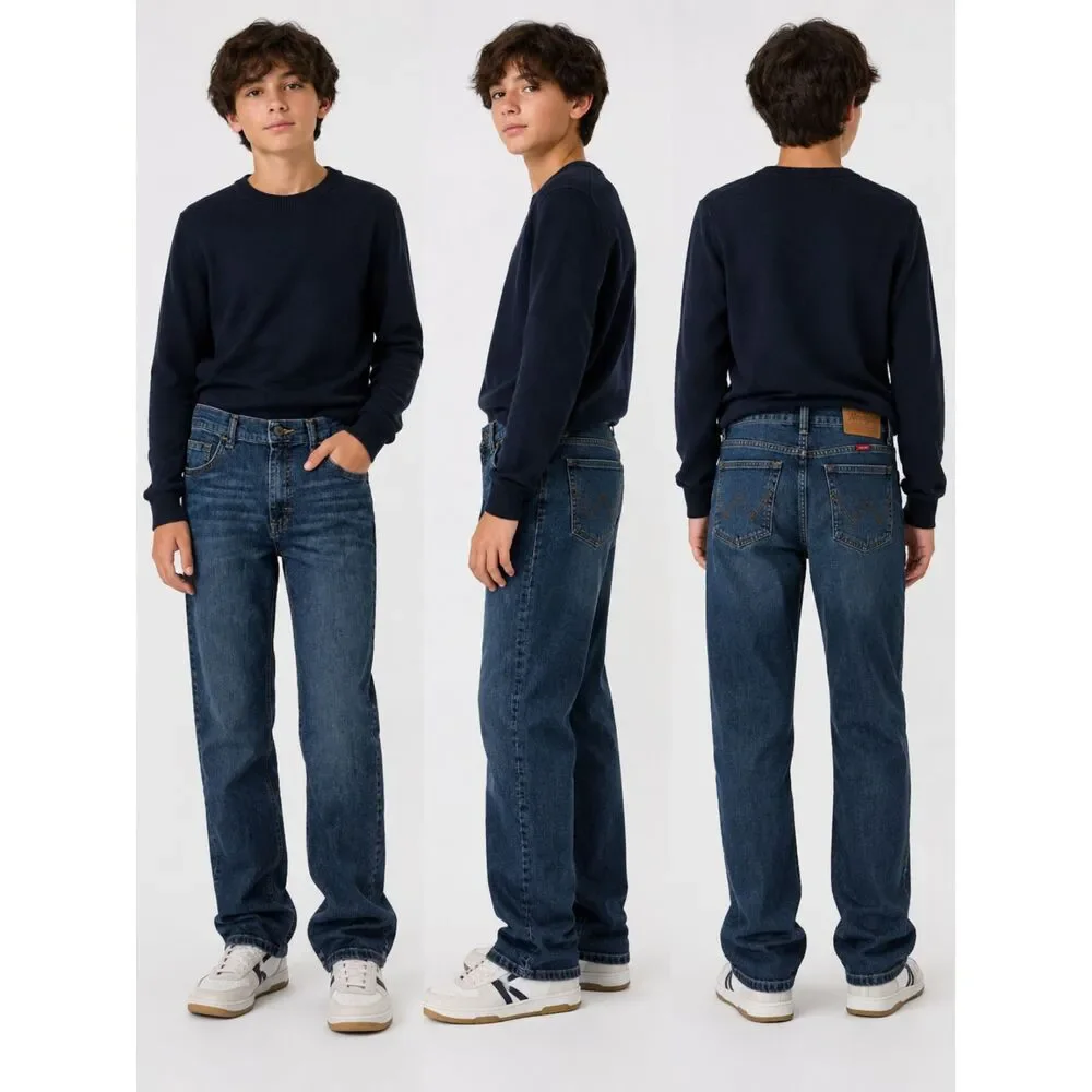 Wrangler Boys Classic Straight Jeans Size 14 Regular Medium Wash Stretch Denim